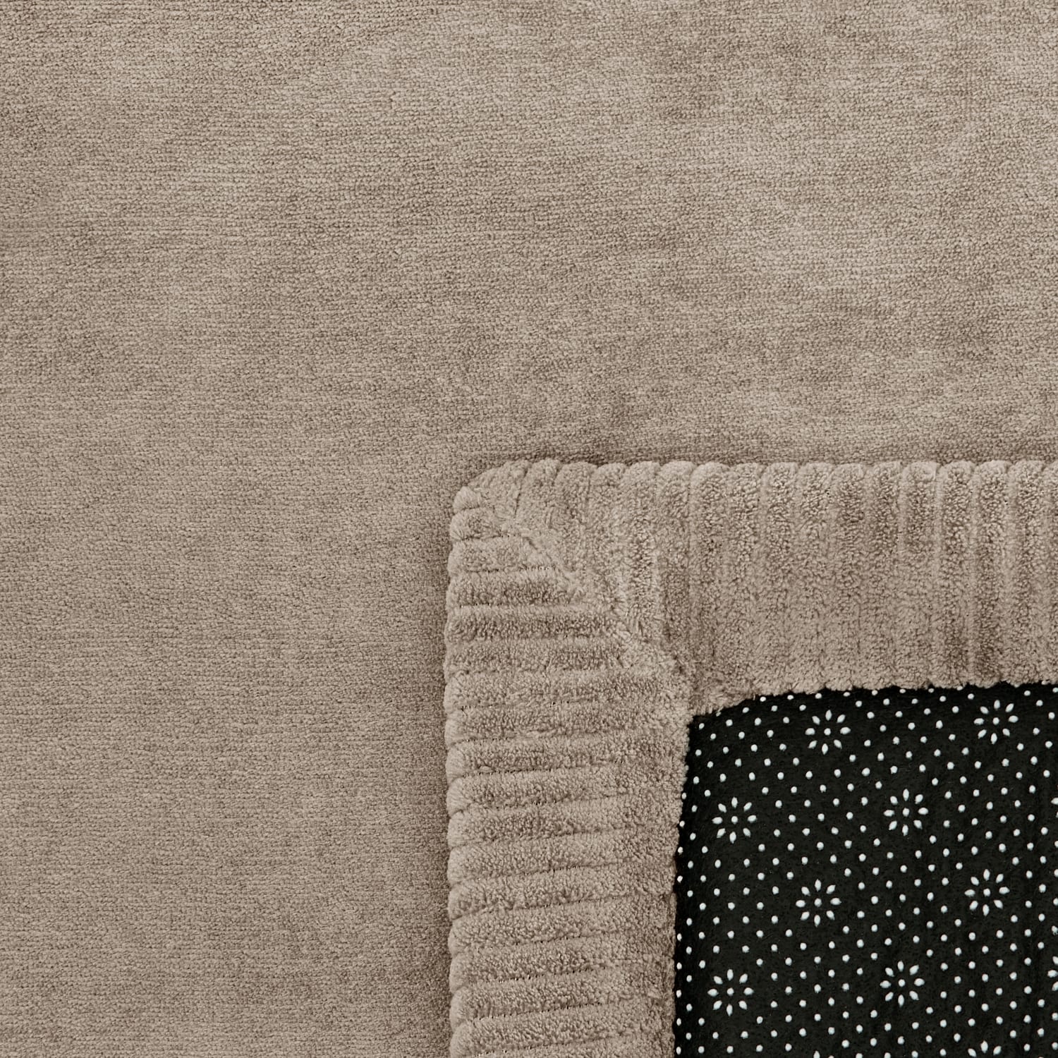 Tatami 475 – modern, pflegeleicht, sehr weicher Teppich
