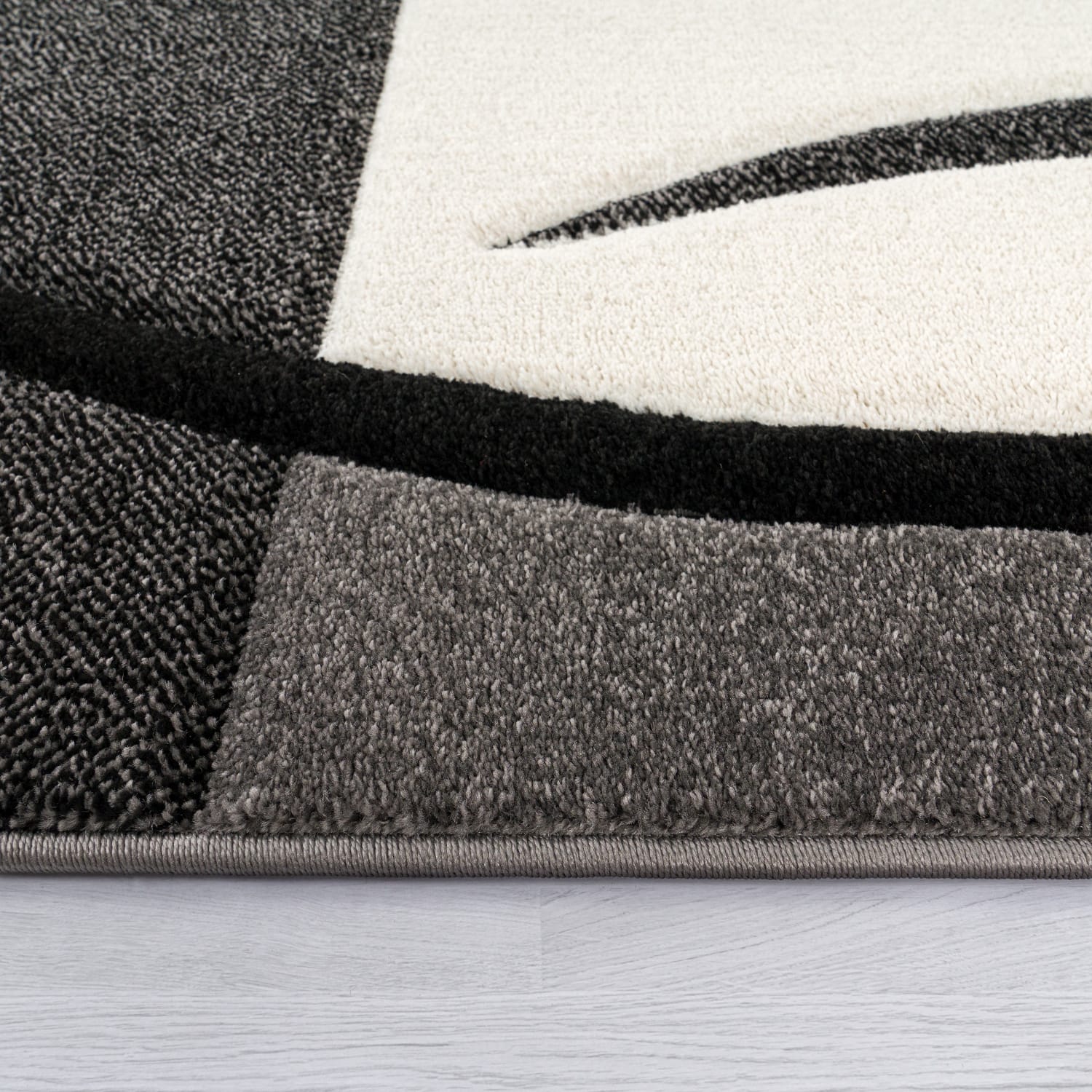 Diamond 665 – klassisch, weicher Teppich