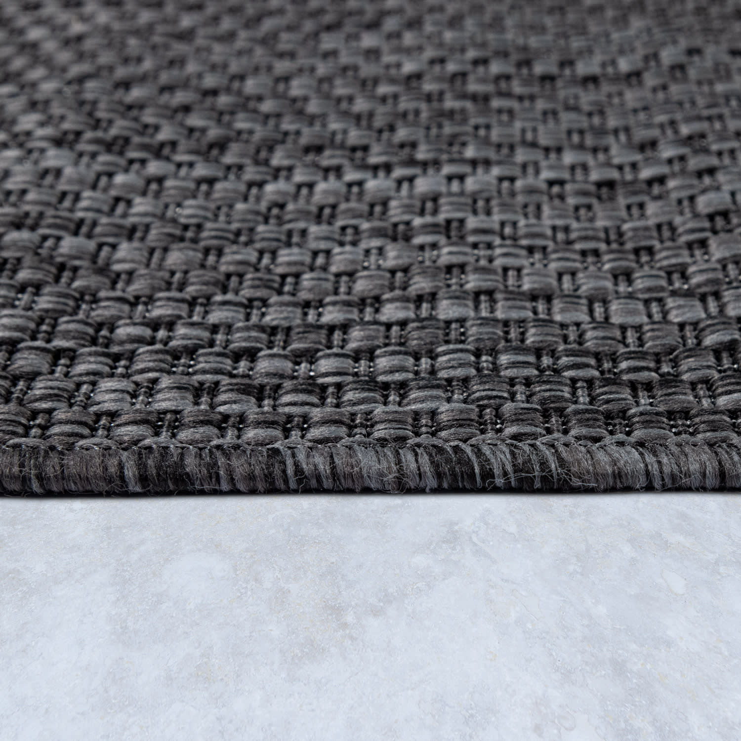 Venedig 165 – minimalistisch, pflegeleicht, flacher Teppich