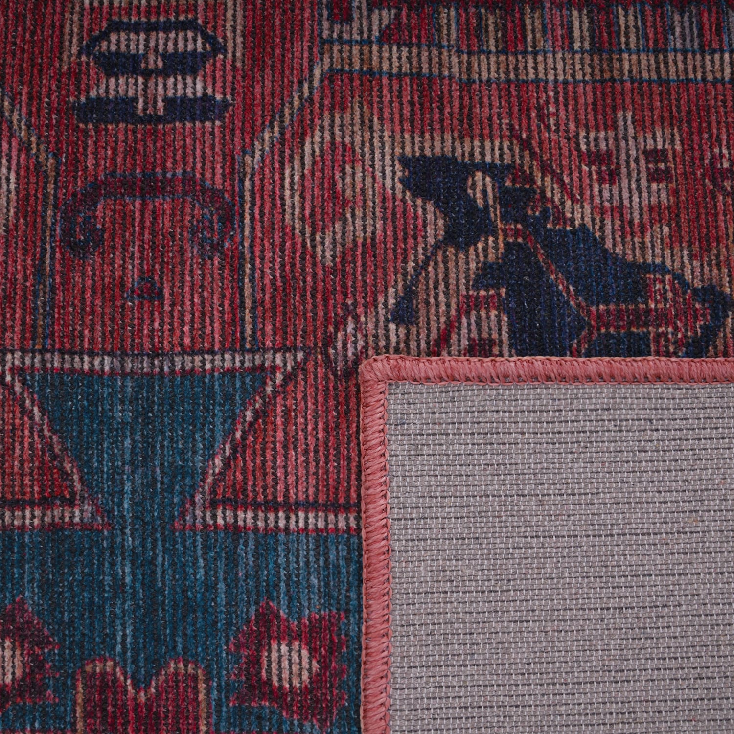 Bordeaux 241 – modern, pflegeleicht, flacher Teppich