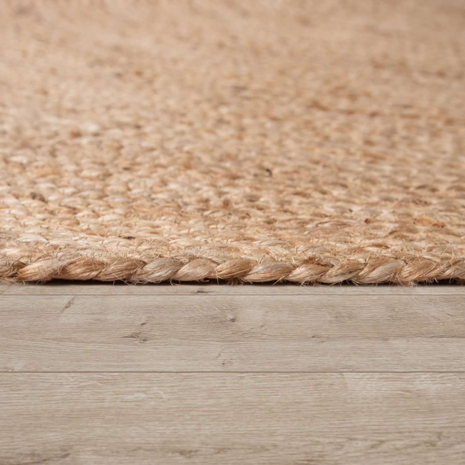 Skive 687 – modern, 100% jute, weicher Teppich