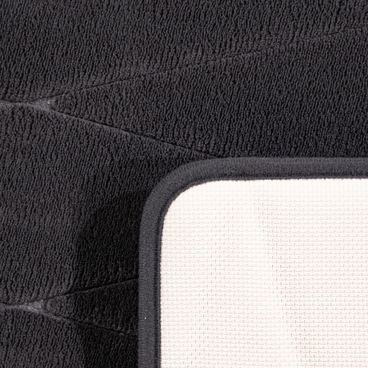 Corby 254 – modern, flacher Teppich