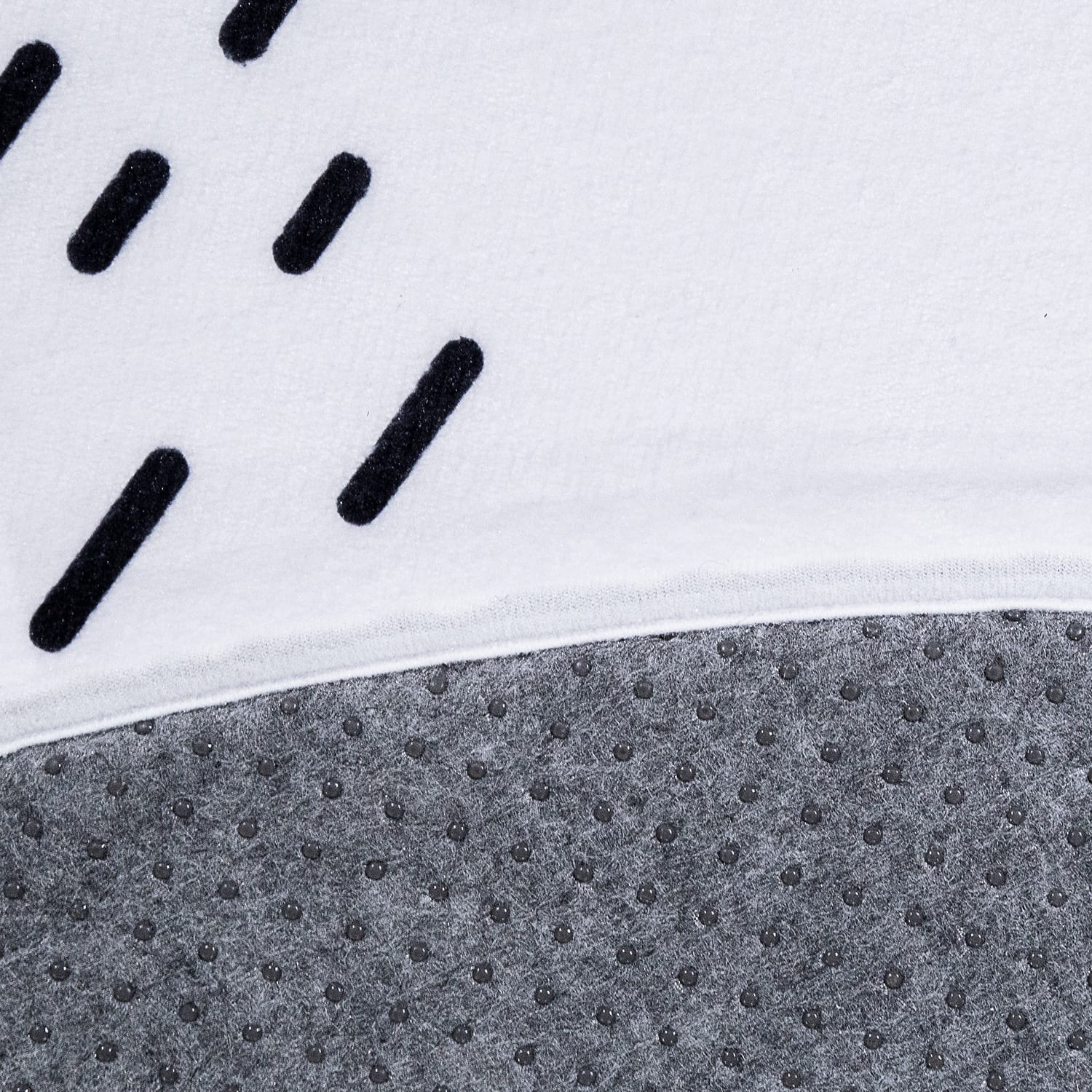 Chicos 560 – minimalistisch, pflegeleicht, flacher Teppich
