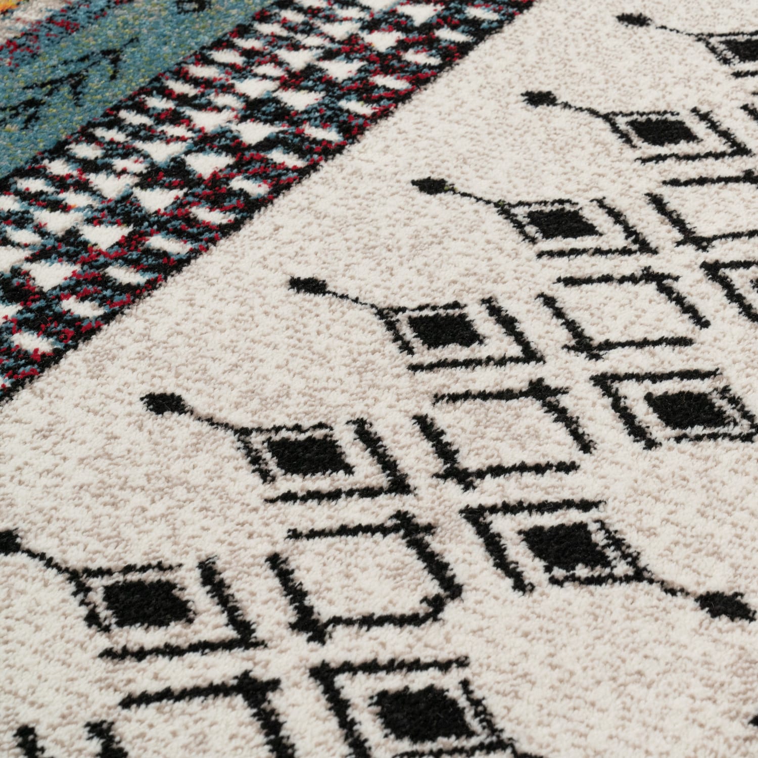 Nomaden 859 – modern, pflegeleicht, weicher Teppich