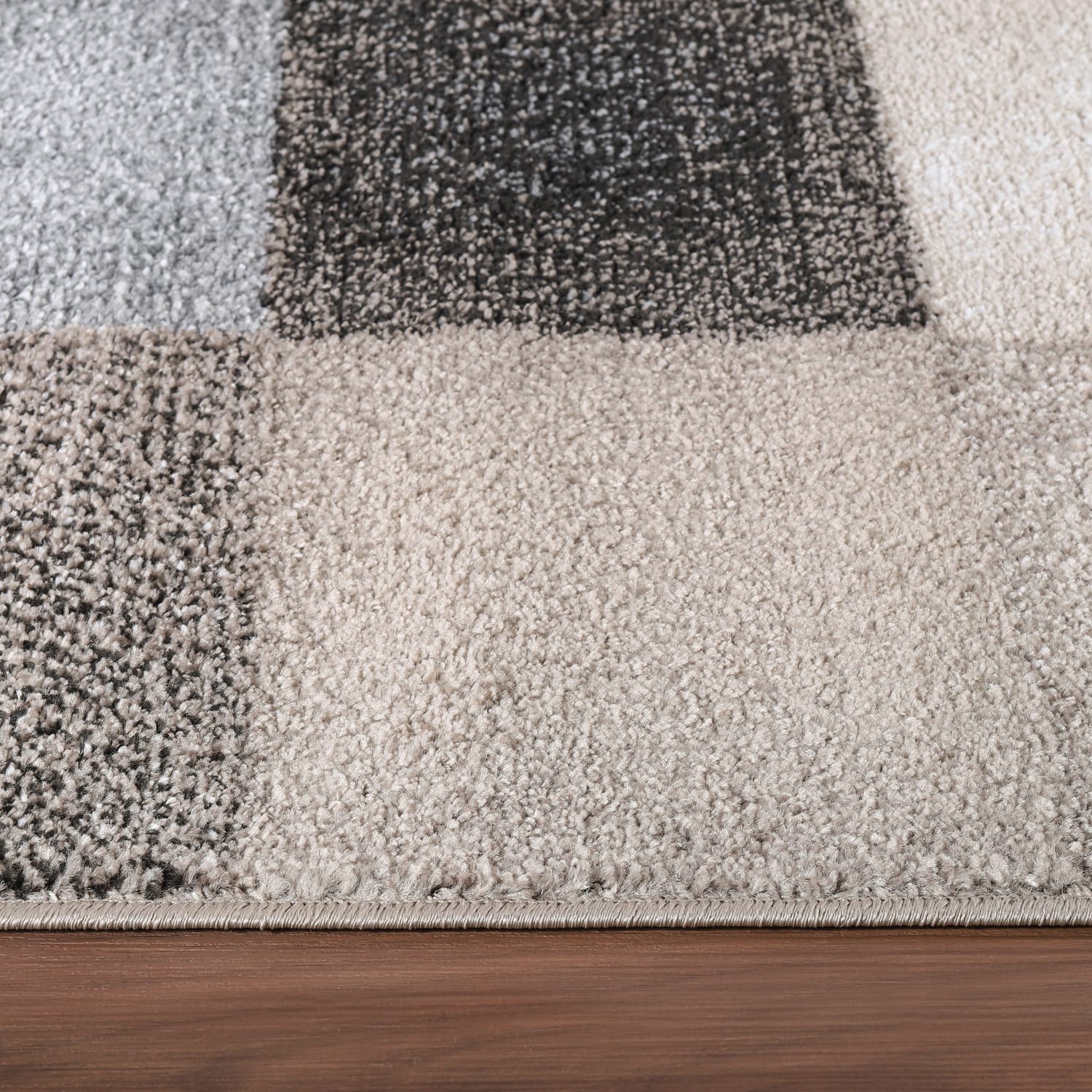 Fiesta 125 – modern, pflegeleicht, weicher Teppich