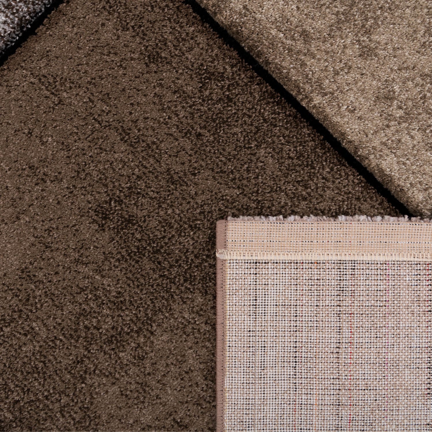 Brilliance 661 – boho, pflegeleicht, weicher Teppich